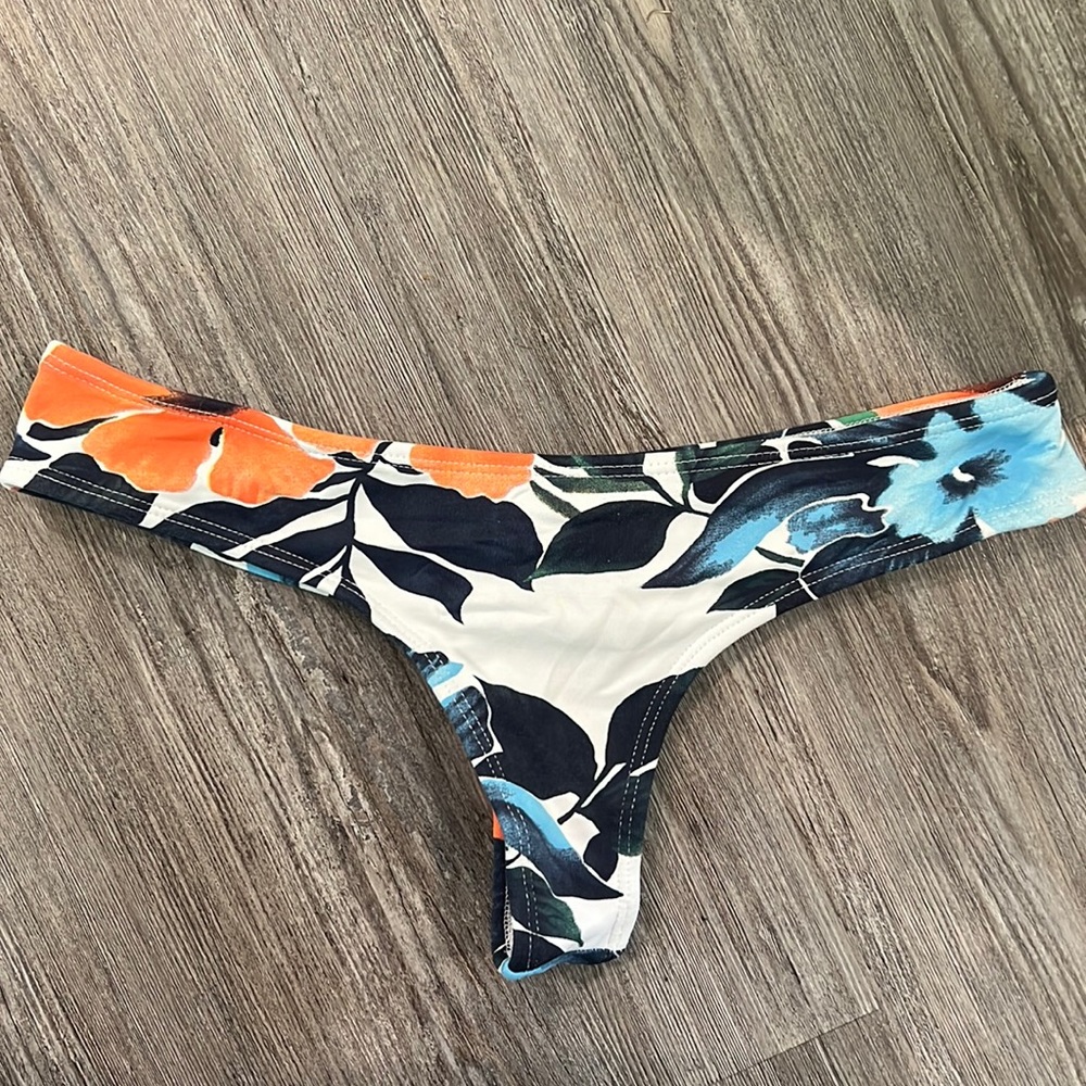 Midori Bikini